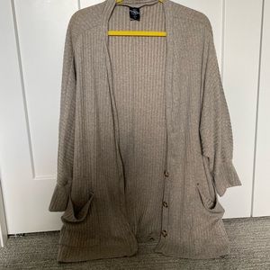 Agnes & Dora XL Long Button Front 3/4 Sleeve Cardigan in Oatmeal Brown